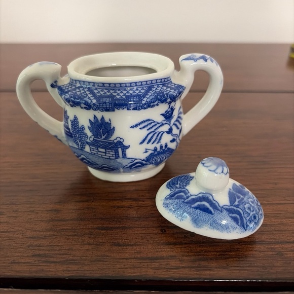 Blue Willow Print Porcelain Bowl Mini Decoration - Picture 5 of 9